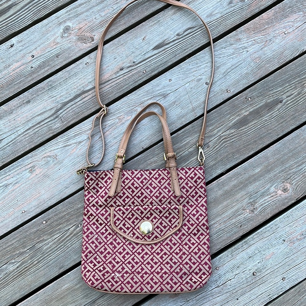 Tommy Hilfiger attractive cloth bag - Picture 1 of 9